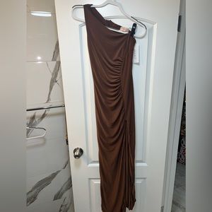 Beautiful off the shoulder long dress with leg slit